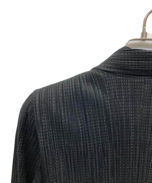 PLEATS PLEASE（プリーツプリーズ）PLEATS PLEASE (プリーツプリーズ) プリーツコート ブラック サイズ:3の古着・服飾アイテム