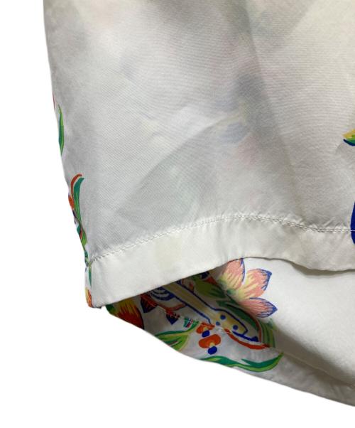 Sun Surf（サンサーフ）Sun Surf (サンサーフ) RAYON HAWAIIAN SHIRT ホワイト サイズ:17-171/2の古着・服飾アイテム