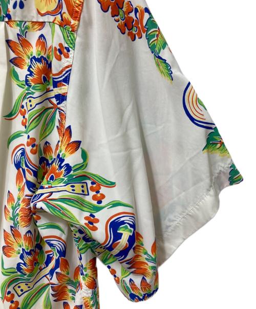 Sun Surf（サンサーフ）Sun Surf (サンサーフ) RAYON HAWAIIAN SHIRT ホワイト サイズ:17-171/2の古着・服飾アイテム