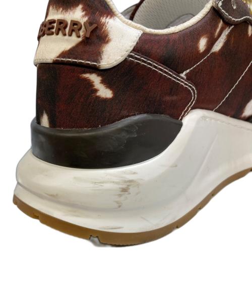 BURBERRY（バーバリー）BURBERRY (バーバリー) RAMESY ローカットスニーカー ブラウン×アイボリー サイズ: 38 1/2の古着・服飾アイテム