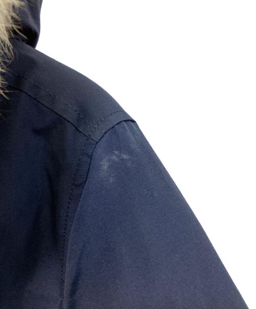 WOOLRICH（ウールリッチ）WOOLRICH (ウールリッチ) BEAMS F (ビームスエフ) 別注ARCTIC PARKA ネイビー サイズ:Sの古着・服飾アイテム
