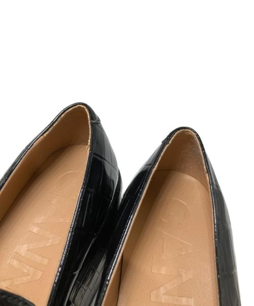GANNI（ガニー）Ganni (ガニー) Patent Croco Butterfly Chain Platform Loafers ブラック サイズ:38の古着・服飾アイテム