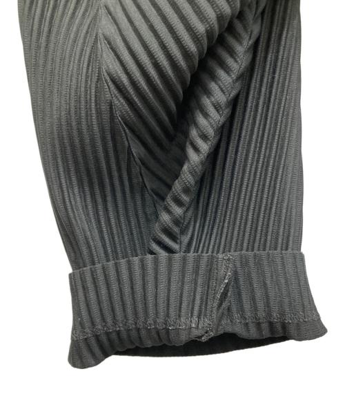HOMME PLISSE ISSEY MIYAKE（オム プリッセ イッセイ ミヤケ）HOMME PLISSE ISSEY MIYAKE (オム プリッセ イッセイ ミヤケ) W ARC プリーツパンツ ブラック サイズ:3の古着・服飾アイテム