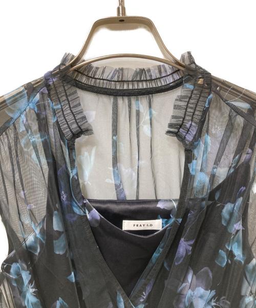 FRAY ID（フレイ アイディー）FRAY ID (フレイ アイディー) シアーフラワープリーツワンピース ブラックの古着・服飾アイテム