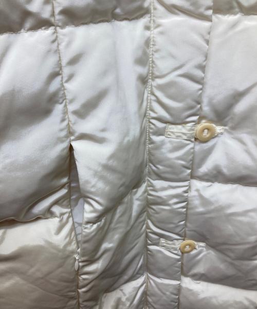 Max Mara WEEK END LINE（マックスマーラ ウイークエンドライン）MAX MARA WEEK END LINE (マックスマーラ ウイークエンドライン) ファー付ロングダウンコート アイボリー サイズ:38 未使用品の古着・服飾アイテム