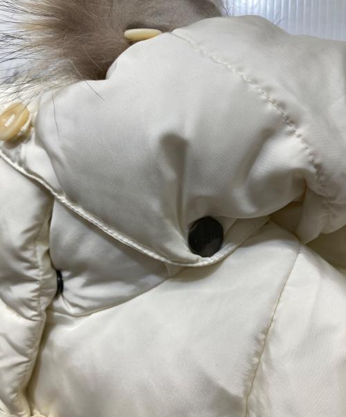 Max Mara WEEK END LINE（マックスマーラ ウイークエンドライン）MAX MARA WEEK END LINE (マックスマーラ ウイークエンドライン) ファー付ロングダウンコート アイボリー サイズ:38 未使用品の古着・服飾アイテム