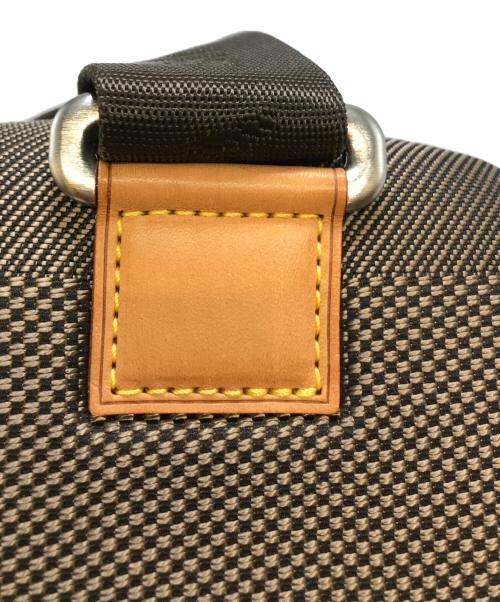 LOUIS VUITTON（ルイ ヴィトン）LOUIS VUITTON (ルイ ヴィトン) マージュ ボディーバッグ カーキの古着・服飾アイテム