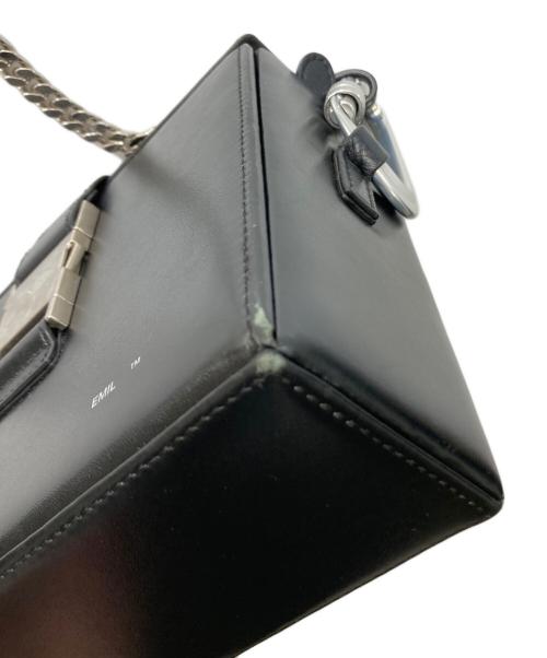 HELIOT EMIL（ヘリオットエミル）HELIOT EMIL (ヘリオットエミル) カラビナディテール ボックスバッグ ブラックの古着・服飾アイテム