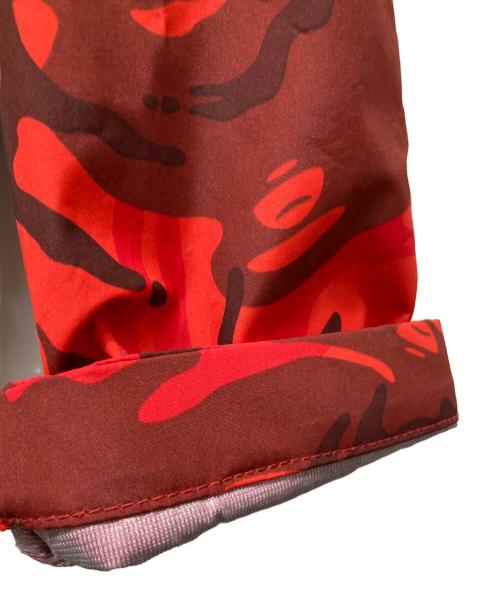 A BATHING APE（ア ベイシング エイプ）A BATHING APE (ア ベイシング エイプ) カモフラマウンテンパーカー レッド サイズ:XLの古着・服飾アイテム