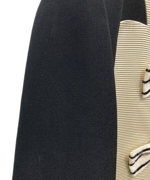 VALENTINO（ヴァレンティノ）VALENTINO (ヴァレンティノ) エンブロイダリー＆ボウジャケット ホワイト×ブラック サイズ:44の古着・服飾アイテム