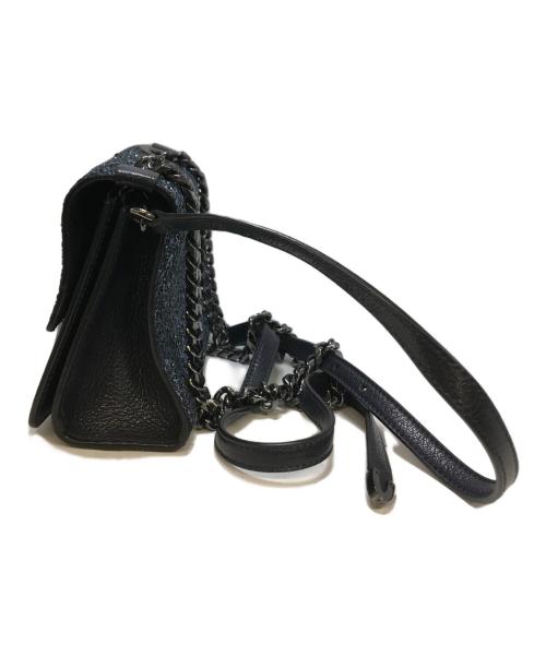 JIMMY CHOO（ジミーチュウ）JIMMY CHOO (ジミーチュウ) レベルソフトミニチェーンショルダーバッグ ブルーの古着・服飾アイテム