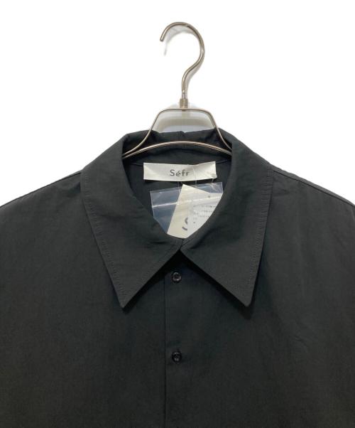 Sefr（セファ）Sefr (セファ) TRINO SHIRT ブラック サイズ:Lの古着・服飾アイテム