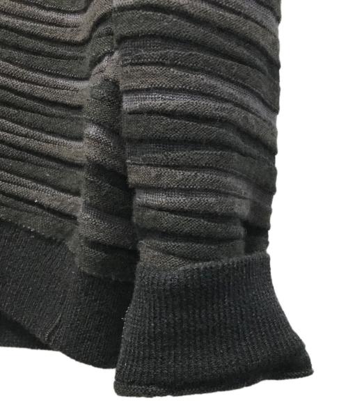 ISSEY MIYAKE MEN（イッセイミヤケメン）ISSEY MIYAKE MEN (イッセイミヤケメン) 3Dニット グレー サイズ:２の古着・服飾アイテム