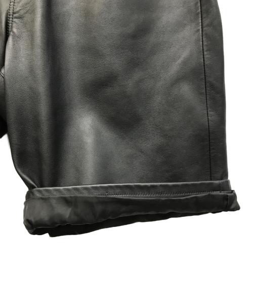 SUPREME（シュプリーム）Supreme (シュプリーム) 25SS Baggy Leather Short ブラック サイズ:32の古着・服飾アイテム