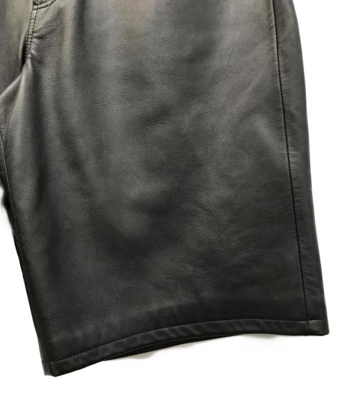 SUPREME（シュプリーム）Supreme (シュプリーム) 25SS Baggy Leather Short ブラック サイズ:32の古着・服飾アイテム
