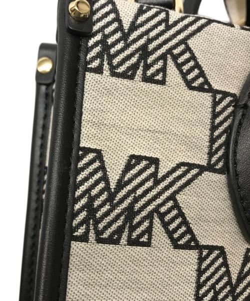 MICHAEL KORS（マイケル・コース）MICHAEL KORS (マイケル・コース) 2WAYショルダーバッグ ベージュ×ブラックの古着・服飾アイテム