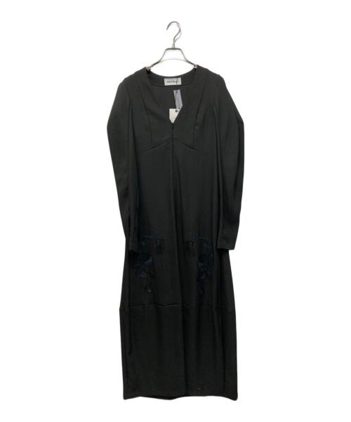 MASTER gUi（マスターグイ）MASTER gUi (マスターグイ) embroidery drape dress ブラック サイズ:2 未使用品の古着・服飾アイテム