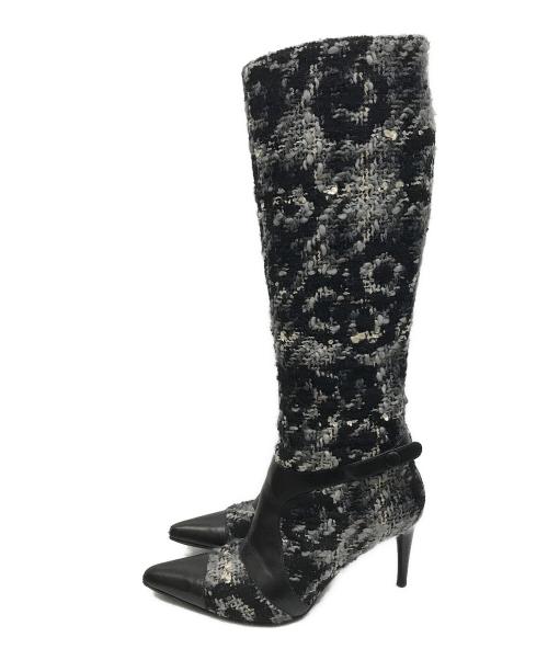 CHANEL（シャネル）CHANEL (シャネル) レザーツイードコンビカメリアロングブーツ ホワイト×ブラック サイズ:38の古着・服飾アイテム