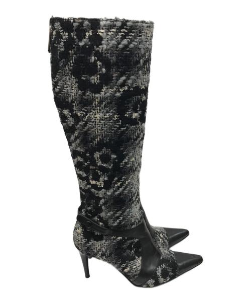 CHANEL（シャネル）CHANEL (シャネル) レザーツイードコンビカメリアロングブーツ ホワイト×ブラック サイズ:38の古着・服飾アイテム