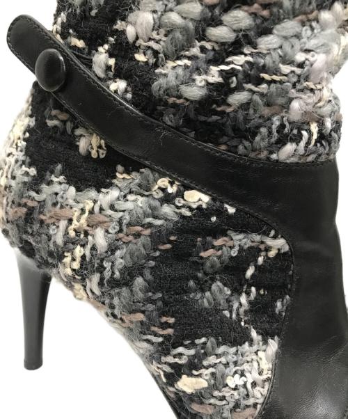 CHANEL（シャネル）CHANEL (シャネル) レザーツイードコンビカメリアロングブーツ ホワイト×ブラック サイズ:38の古着・服飾アイテム
