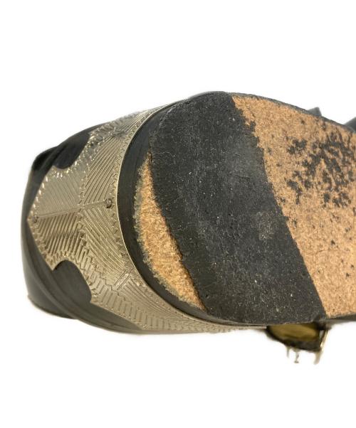 TOGA PULLA（トーガ プルラ）TOGA PULLA (トーガ プルラ) クロスストラップフラットシューズ ブラック サイズ:37の古着・服飾アイテム