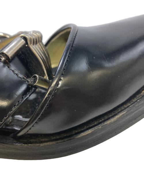 TOGA PULLA（トーガ プルラ）TOGA PULLA (トーガ プルラ) クロスストラップフラットシューズ ブラック サイズ:37の古着・服飾アイテム