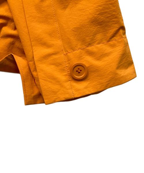HOMME PLISSE ISSEY MIYAKE（オム プリッセ イッセイ ミヤケ）HOMME PLISSE ISSEY MIYAKE (オム プリッセ イッセイ ミヤケ) WING COAT オレンジ サイズ:SIZE 3の古着・服飾アイテム