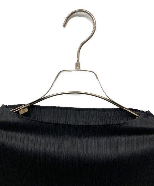 IKKO TANAKA ISSEY MIYAKE（イッコウタナカイッセイミヤケ）IKKO TANAKA ISSEY MIYAKE (イッコウタナカイッセイミヤケ) プリーツワンピース ブラック サイズ:3の古着・服飾アイテム