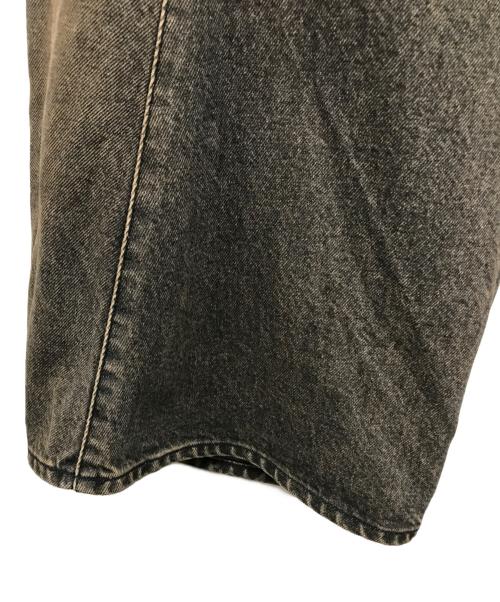 NVRFRGT（ネヴァーフォーゲット）NVRFRGT (ネヴァーフォーゲット) 3D Twisted Wide Leg Jeans ブラウン サイズ:SIZE 1の古着・服飾アイテム