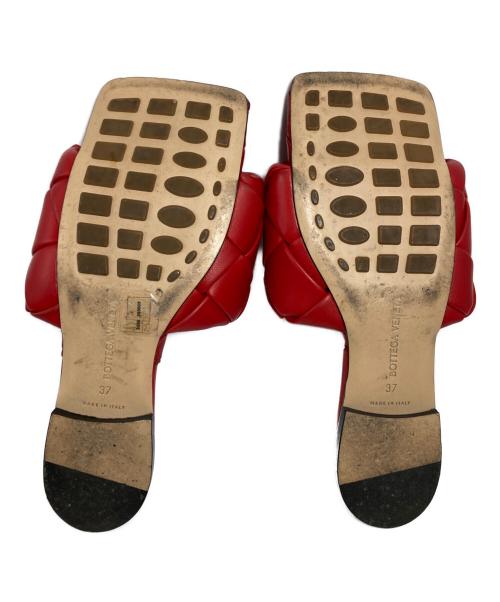 BOTTEGA VENETA（ボッテガベネタ）BOTTEGA VENETA (ボッテガベネタ) LIDO イントレチャートフラットサンダル レッド サイズ:37の古着・服飾アイテム
