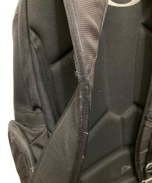 OAKLEY（オークリー）OAKLEY (オークリー) RANGE バックパック ブラックの古着・服飾アイテム