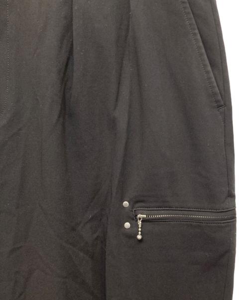 s'yte（サイト）s'yte (サイト) ジップデザインテーパードパンツ ブラック サイズ:3の古着・服飾アイテム