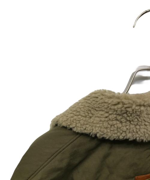 FUMIE=TANAKA（フミエタナカ）FUMIE=TANAKA (フミエタナカ) 襟ボアダウンジャケット カーキ サイズ:2の古着・服飾アイテム