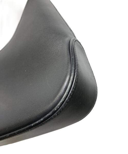 Ferragamo（フェラガモ）Ferragamo (フェラガモ) ガンチーニワンショルダーバッグ ブラックの古着・服飾アイテム