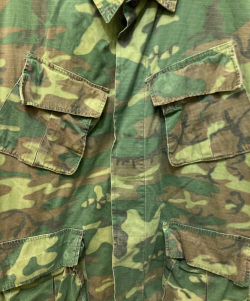 US ARMY（ユーエスアーミー）US ARMY (ユーエスアーミー) カモフラジャングルファティーグジャケット オリーブ サイズ:Mの古着・服飾アイテム