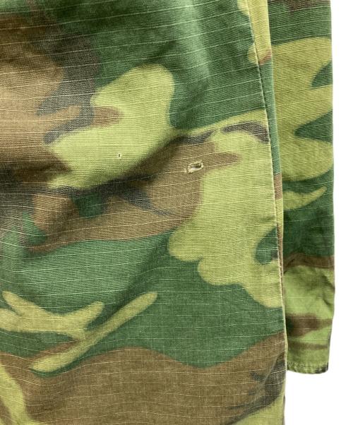 US ARMY（ユーエスアーミー）US ARMY (ユーエスアーミー) カモフラジャングルファティーグジャケット オリーブ サイズ:Mの古着・服飾アイテム