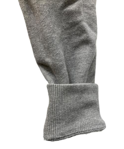 AMI Alexandre Mattiussi（アミアレクサンドルマテュッシ）AMI Alexandre Mattiussi (アミアレクサンドルマテュッシ) ハートロゴプルオーバーパーカー グレー サイズ:Sの古着・服飾アイテム