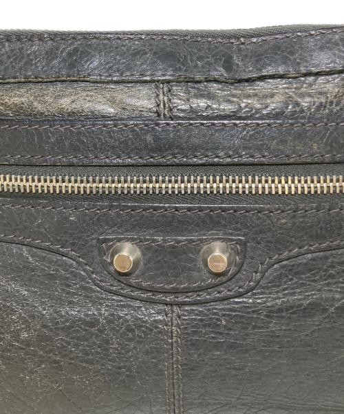 BALENCIAGA（バレンシアガ）BALENCIAGA (バレンシアガ) クラシック クリップ M クラッチバッグ グレーの古着・服飾アイテム