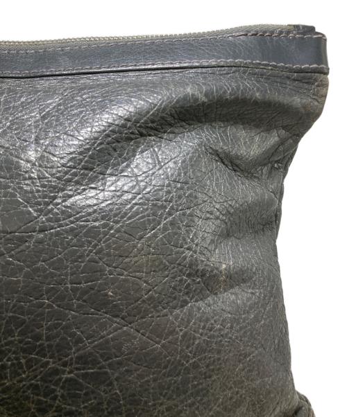 BALENCIAGA（バレンシアガ）BALENCIAGA (バレンシアガ) クラシック クリップ M クラッチバッグ グレーの古着・服飾アイテム