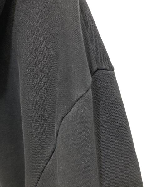 MONCLER（モンクレール）MONCLER (モンクレール) フードロゴハーフジップパーカー ブラック サイズ:Mの古着・服飾アイテム