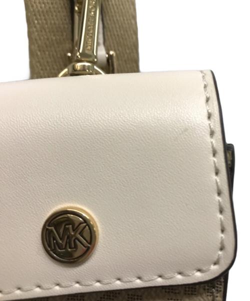 MICHAEL KORS（マイケル・コース）MICHAEL KORS (マイケル・コース) ジェットセットトラベルPVCウィズテックアタッチスモール ベージュの古着・服飾アイテム