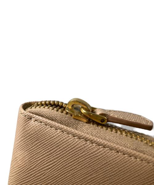 PRADA（プラダ）PRADA (プラダ) サフィアーノレザーコンパクトウォレット ベージュの古着・服飾アイテム