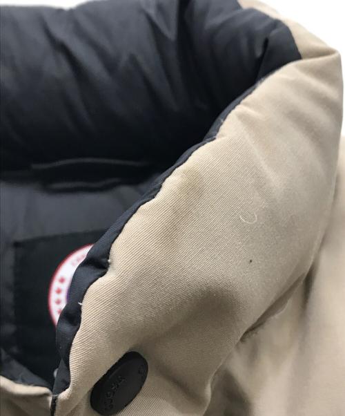 CANADA GOOSE（カナダグース）CANADA GOOSE (カナダグース) WINDSOR VEST ベージュ サイズ:SIZE Sの古着・服飾アイテム