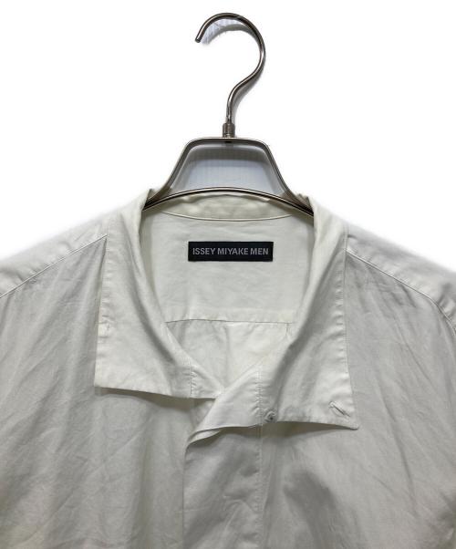 ISSEY MIYAKE MEN（イッセイミヤケメン）ISSEY MIYAKE MEN (イッセイミヤケメン) スタンドカラーシャツ ホワイト サイズ:SIZE 2の古着・服飾アイテム