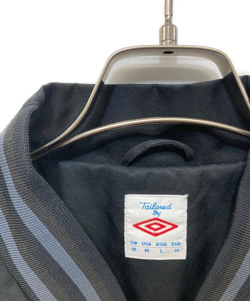 UMBRO（アンブロ）UMBRO (アンブロ) マンチェスターシティ トラックジャケット ブラック サイズ:Ⅼの古着・服飾アイテム