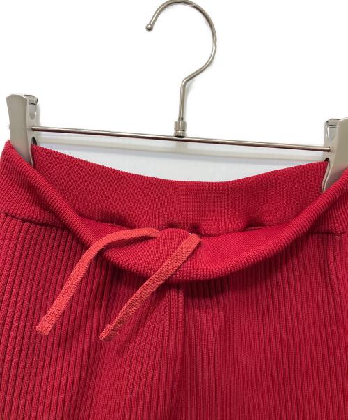 CFCL（シーエフシーエル）CFCL (シーエフシーエル) FLUTED SKIRT レッド サイズ:１の古着・服飾アイテム