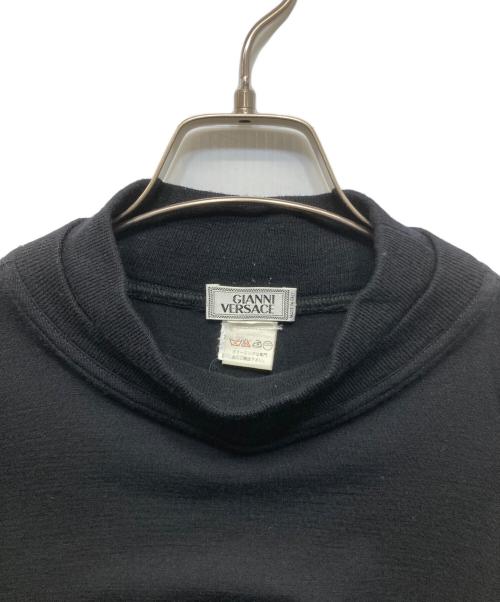 GIANNI VERSACE（ジャンニ・ヴェルサーチ）GIANNI VERSACE (ジャンニ・ヴェルサーチ) ネックレイヤードニット ブラック サイズ:Sの古着・服飾アイテム