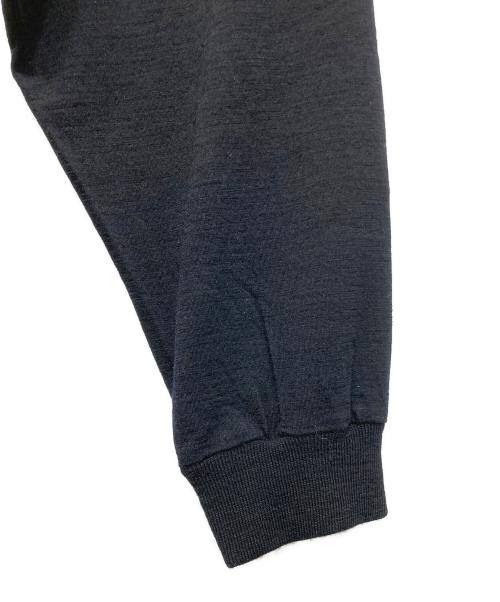 GIANNI VERSACE（ジャンニ・ヴェルサーチ）GIANNI VERSACE (ジャンニ・ヴェルサーチ) ネックレイヤードニット ブラック サイズ:Sの古着・服飾アイテム