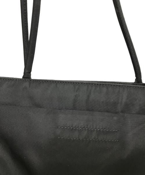 PRADA（プラダ）PRADA (プラダ) ナイロンハンドバッグ ブラックの古着・服飾アイテム