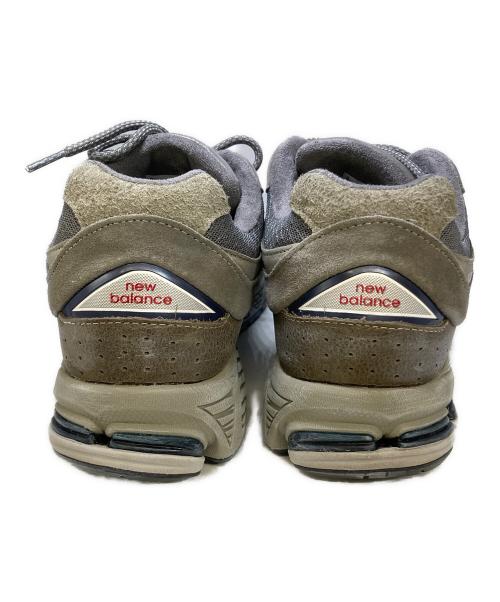 NEW BALANCE（ニューバランス）NEW BALANCE (ニューバランス) M2002RVAローカットスニーカー グレー サイズ:28.5cmの古着・服飾アイテム